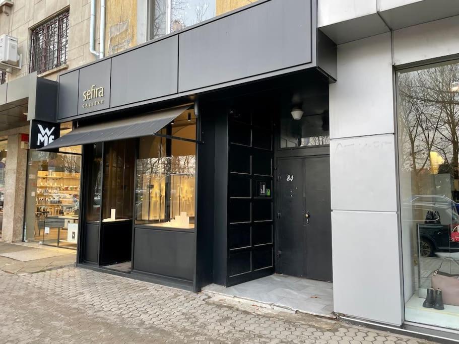 2bd On Vitosha Street By Cosher Апартамент София